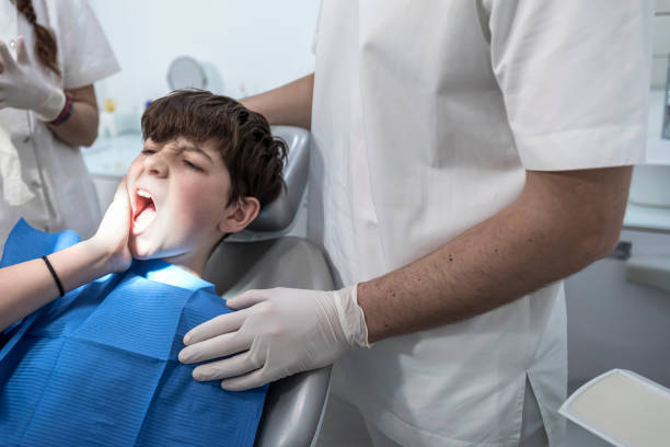 Best Emergency Dentist for Knocked-Out Tooth in Geneva, IL